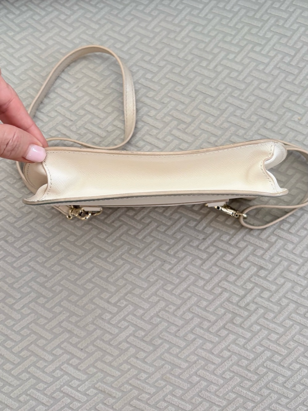 LO & SONS Cream Napa leather Waverly 2 Large convertible Crossbody/belt bag - Picture 8 of 12